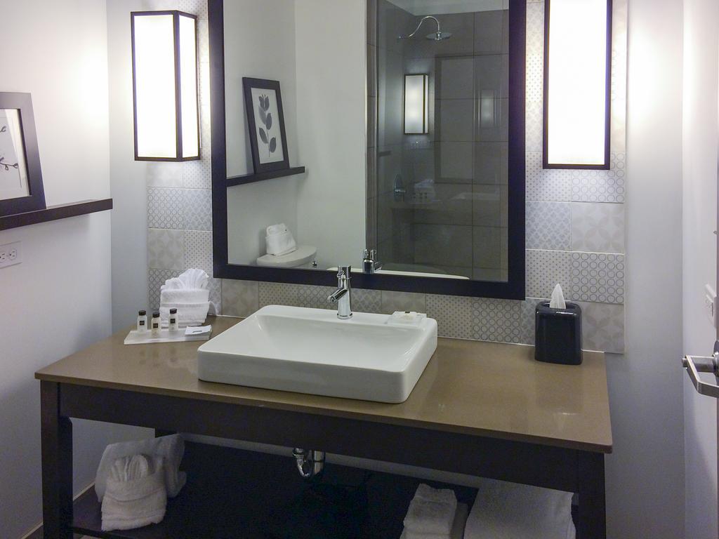 Country Inn & Suites By Radisson, Charlottesville-Uva, Va ภายนอก รูปภาพ