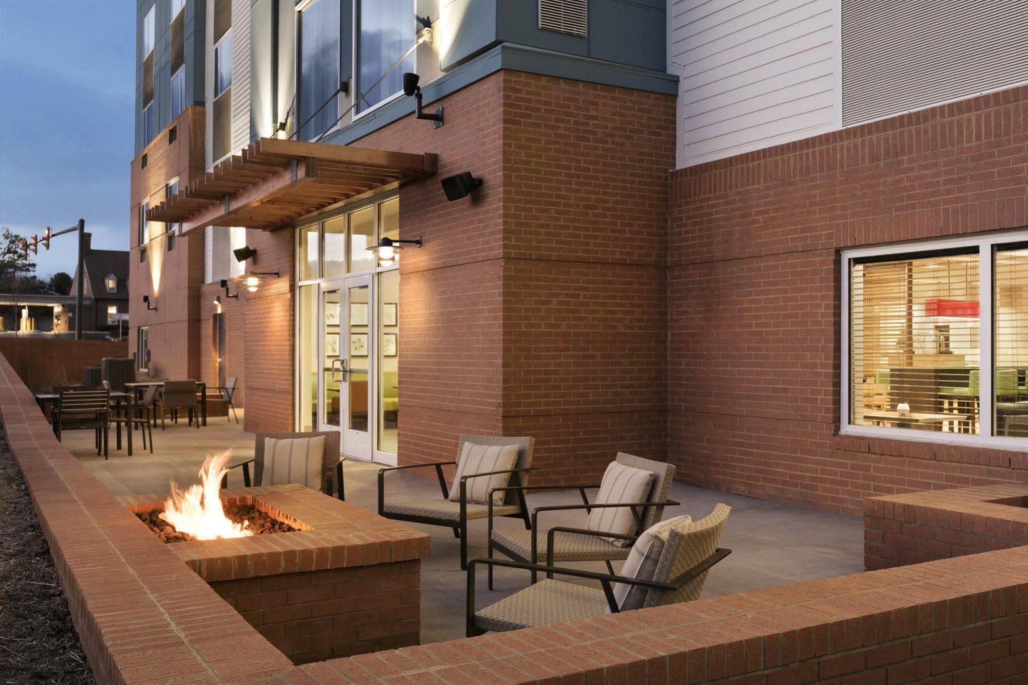 Country Inn & Suites By Radisson, Charlottesville-Uva, Va ภายนอก รูปภาพ